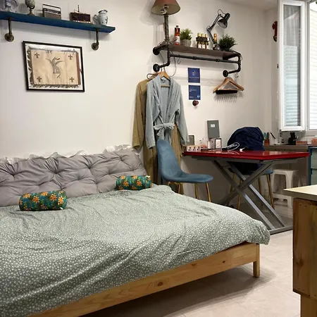 La Fabrica Deu Rei Enric * Pau